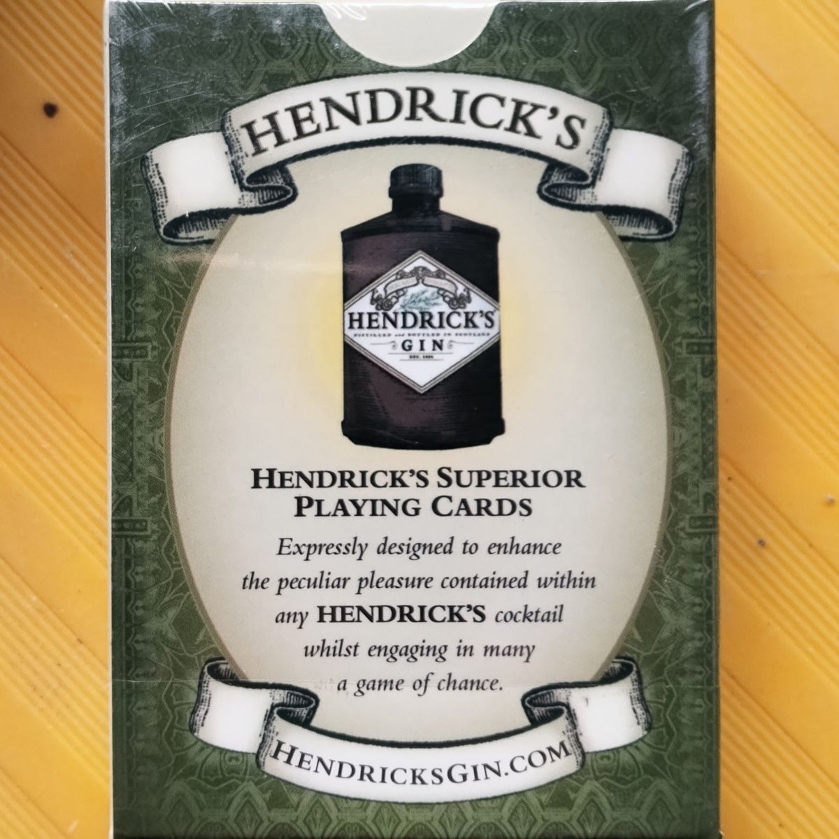 Tam 52 Kartlı Deste Hendrick's - Cocktail Recipe Book incelemesi ve fiyatı